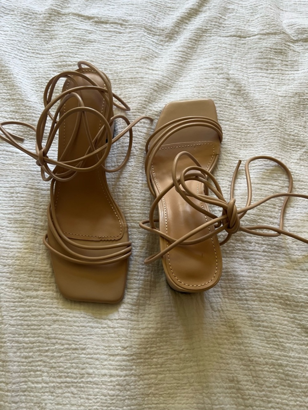 Women’s Tan Lace-Up Strappy Block Heel Sandals